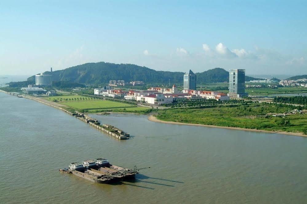 Guangzhou Nansha Pearl River Delta World Trade Center Tower Exterior foto